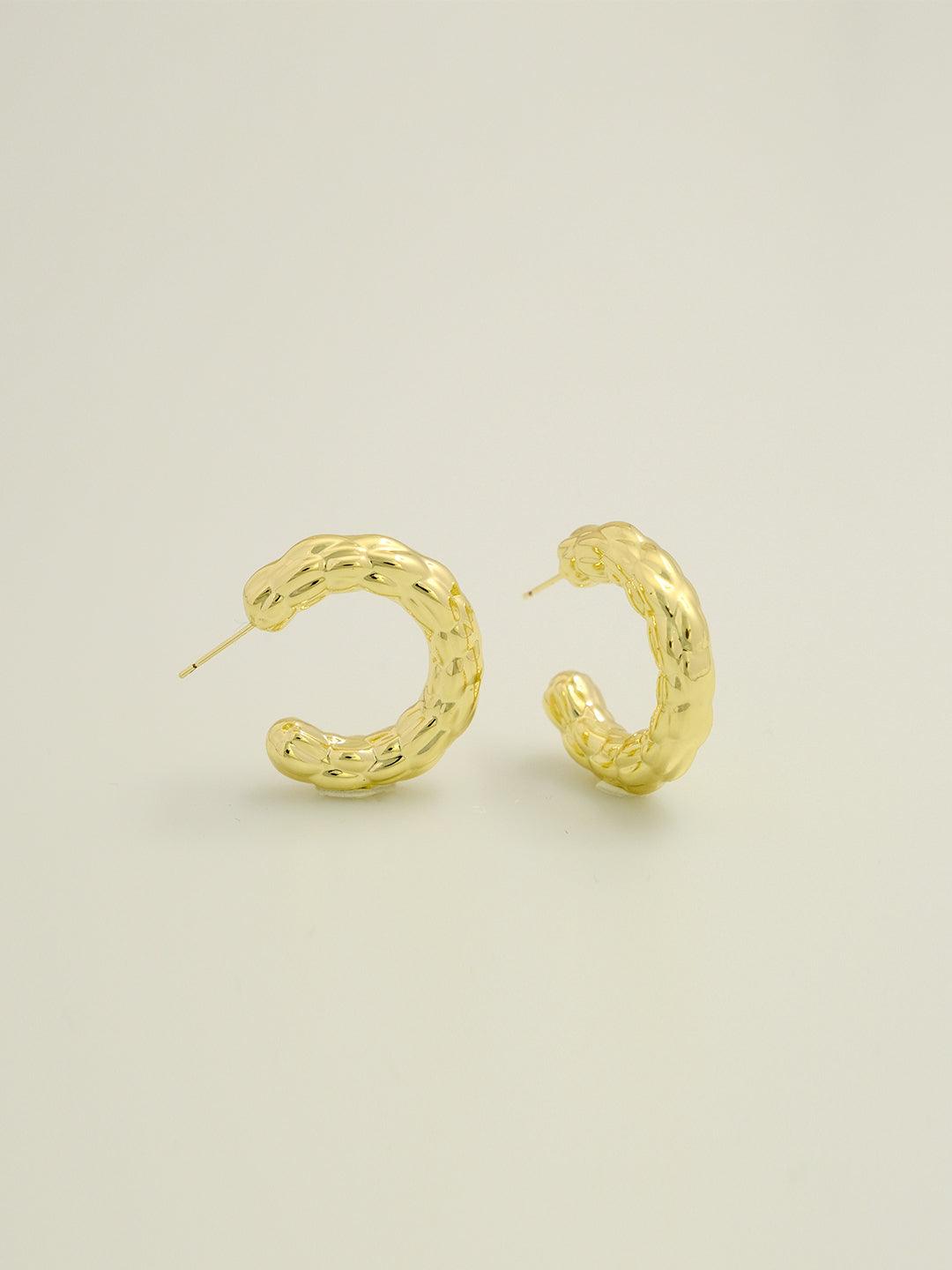 C-shaped gold earrings, versatile and simple,wholesale - Lyra