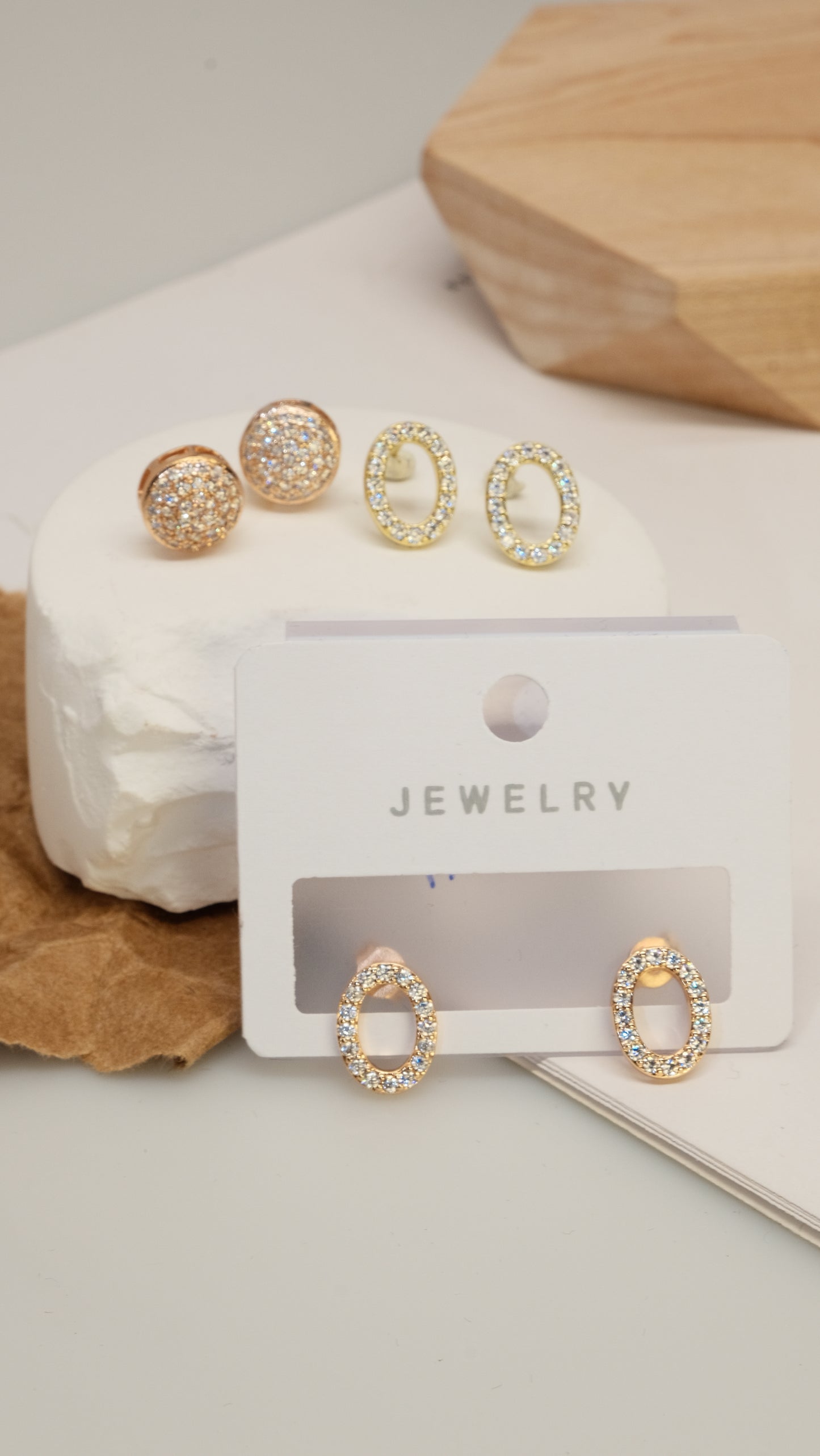 Hollow round zircon glittering high-end exquisite earrings - Lyra