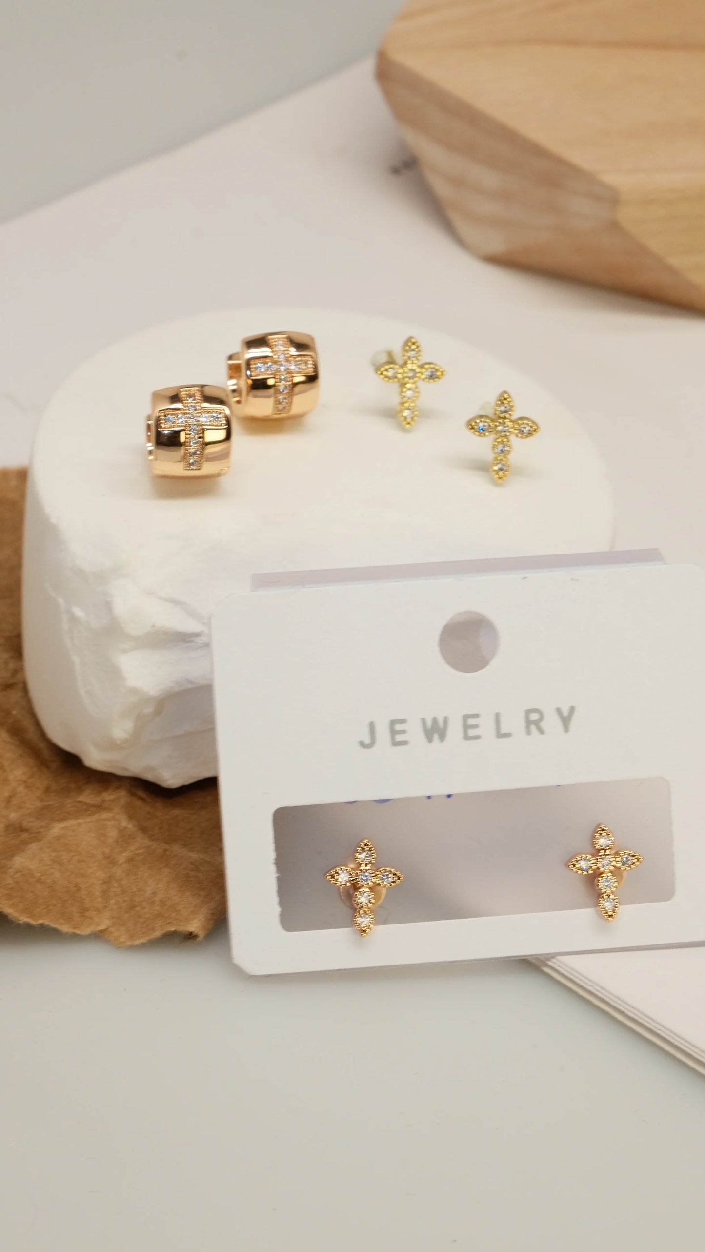 Cross-style earrings, colorful zircon moon-style earrings, exquisite and versatile - Lyra