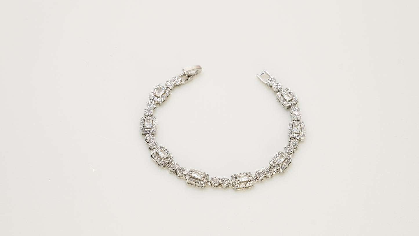 Copper plated 14k gold bracelet, platinum silver, shining zircon, Unique teardrop-shaped zircon design - Lyra