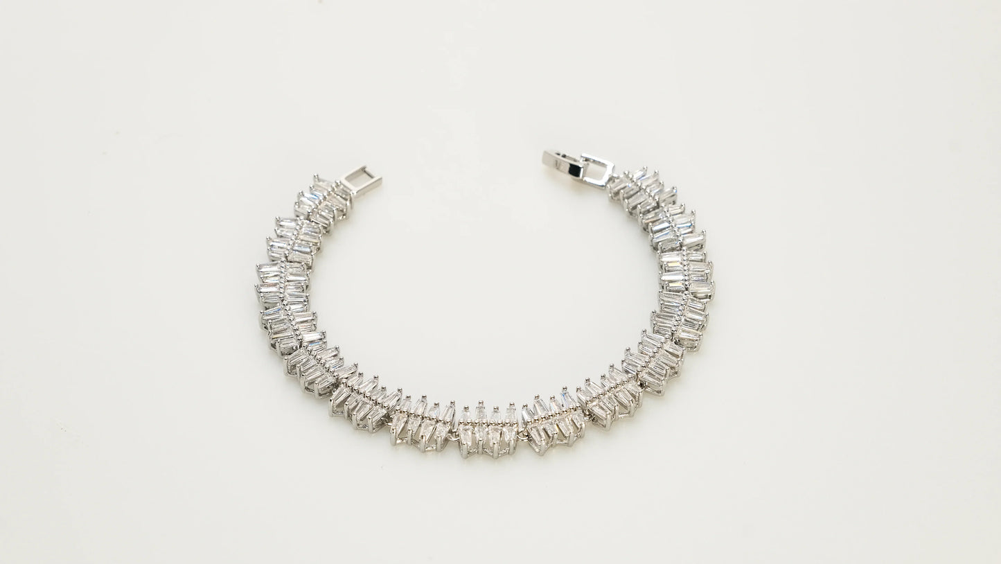 Copper plated 14k gold bracelet wholesale, platinum silver, irregular white zircon, buckle unique design - Lyra