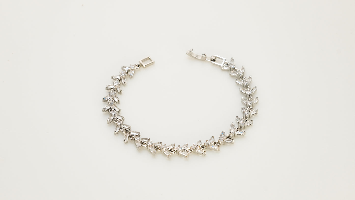Copper plated 14k gold bracelet, unique design inlaid with zircon, a must-have for gifts and festivals - Lyra