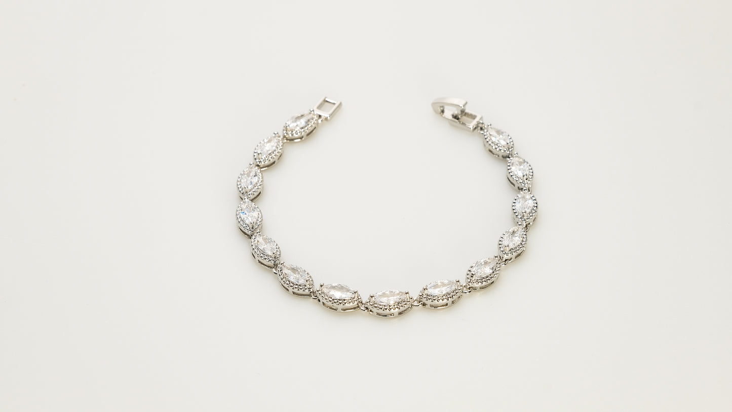 Copper plated 14k gold bracelet wholesale, unique design inlaid with irregular zircon, embellish your fashion gift essential - Lyra