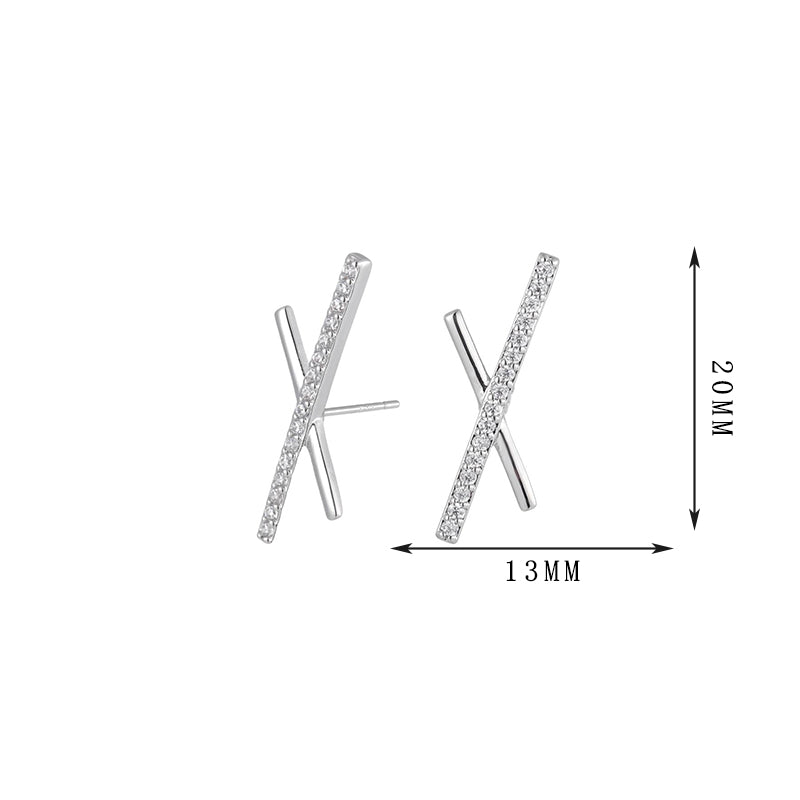 X-shaped earrings, three large diamonds linking the earrings, large earrings have a sense of presence - Lyra
