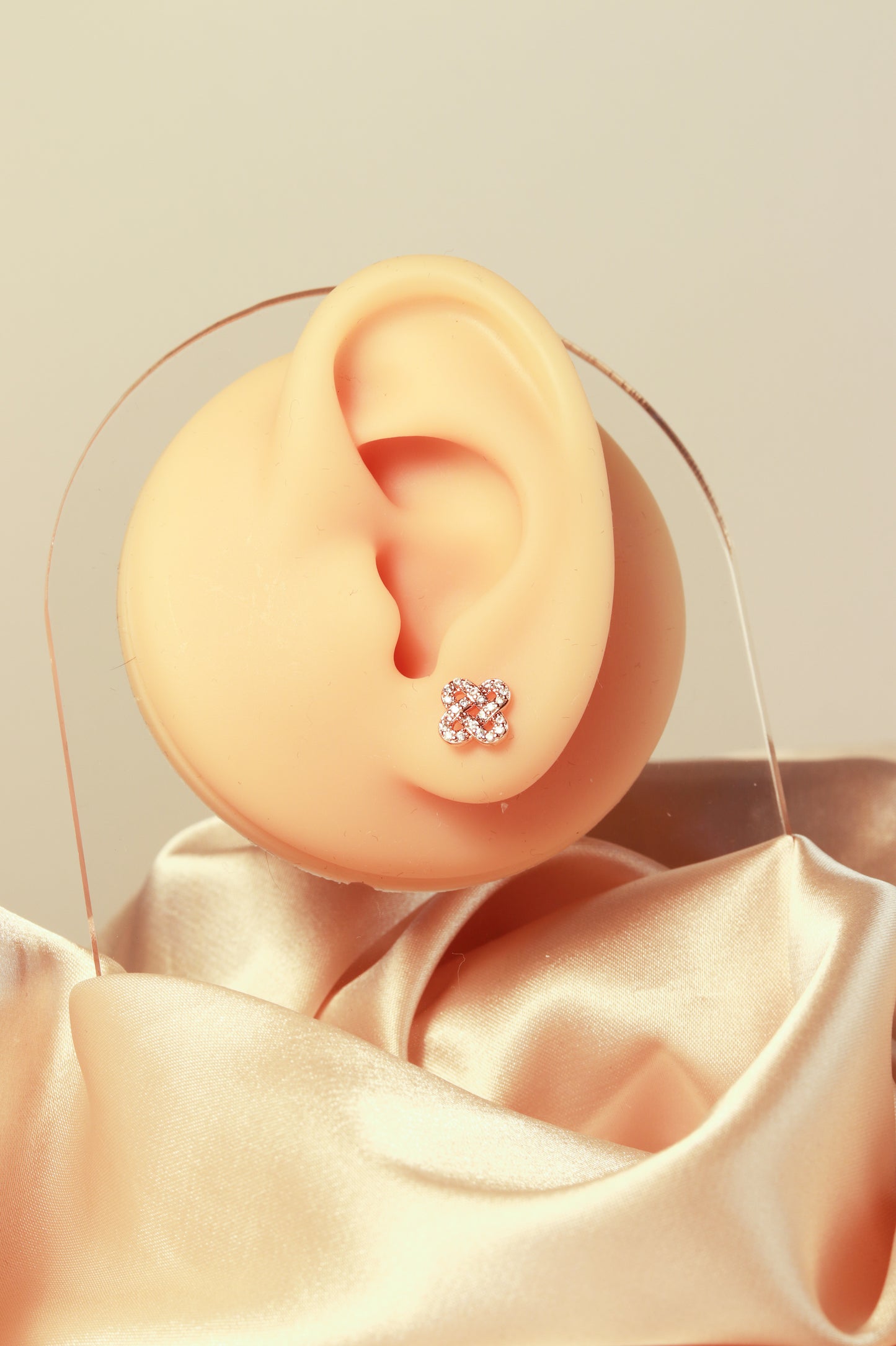 Love knot earrings, infinity symbol earrings, unique meaning, suitable as gifts - Lyra