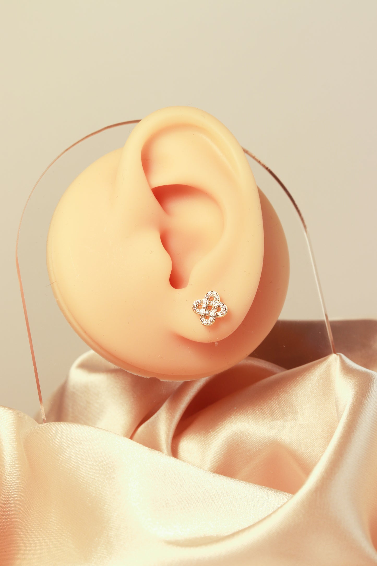 Love knot earrings, infinity symbol earrings, unique meaning, suitable as gifts - Lyra