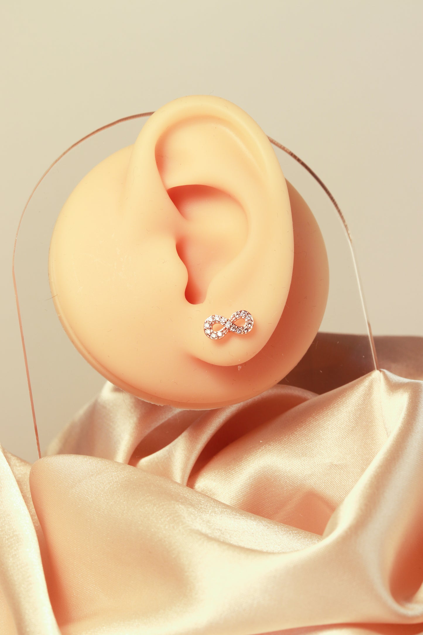 Love knot earrings, infinity symbol earrings, unique meaning, suitable as gifts - Lyra