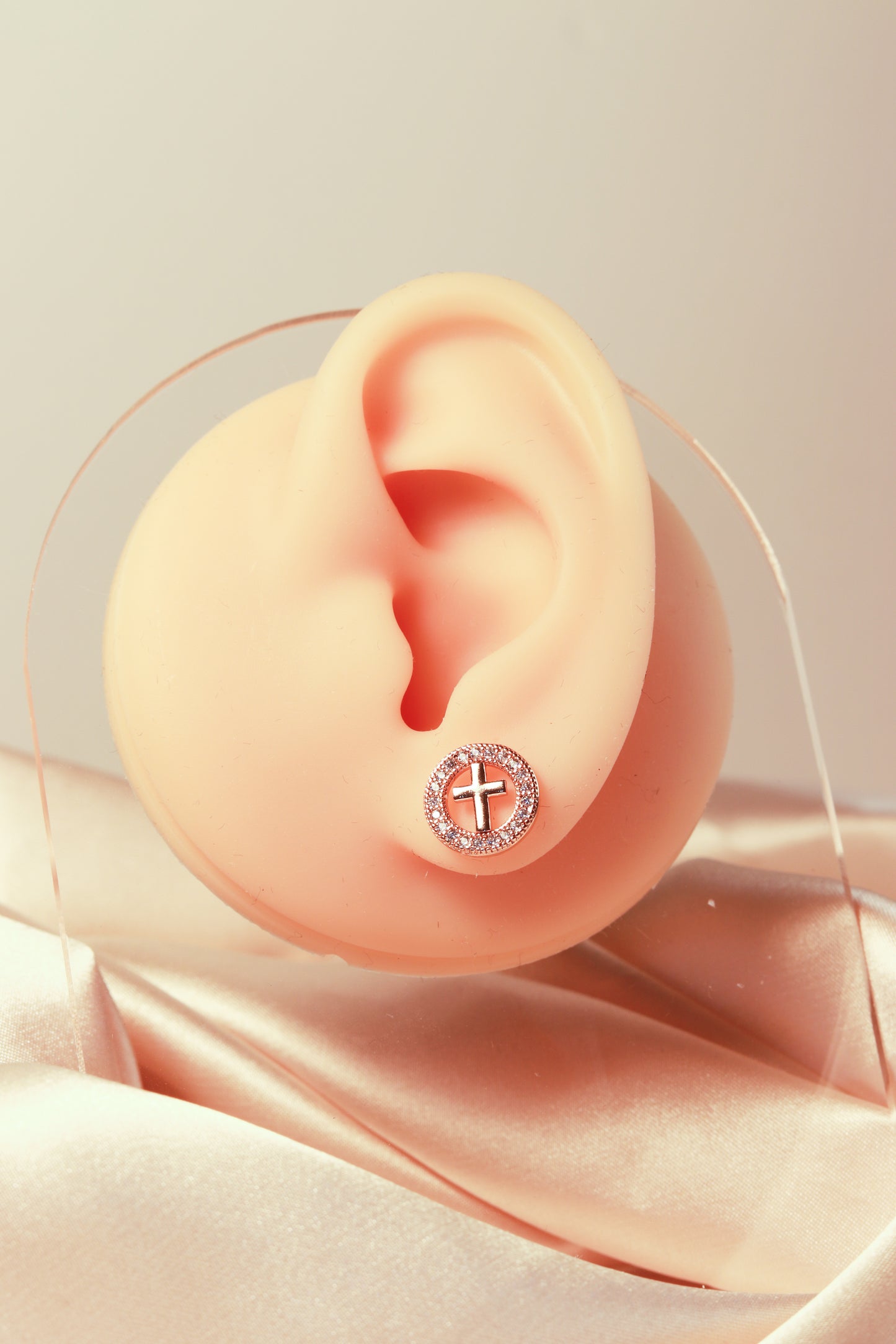Hollow round zircon glittering high-end exquisite earrings - Lyra