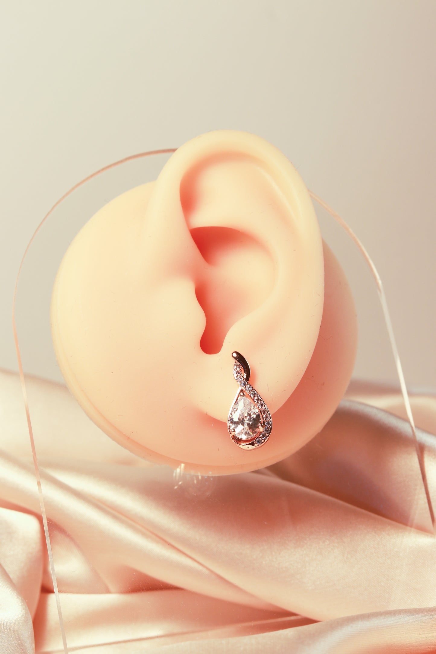 Water drop-shaped earrings inlaid with synthetic colored gemstones - Lyra