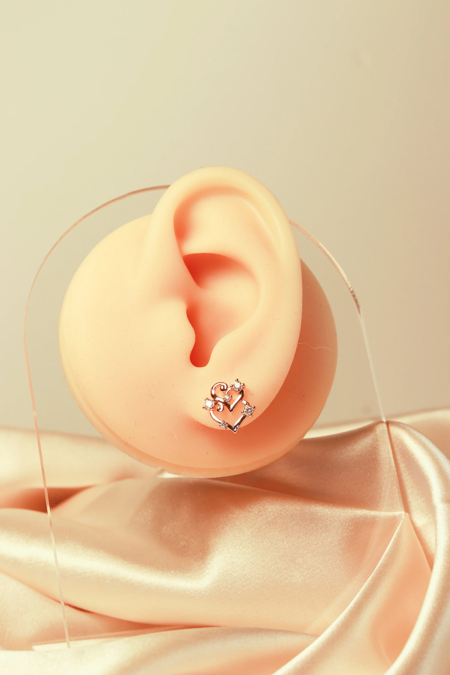 Heart design earrings, heart with three different zircons, simple and versatile, unique style set 10 - Lyra