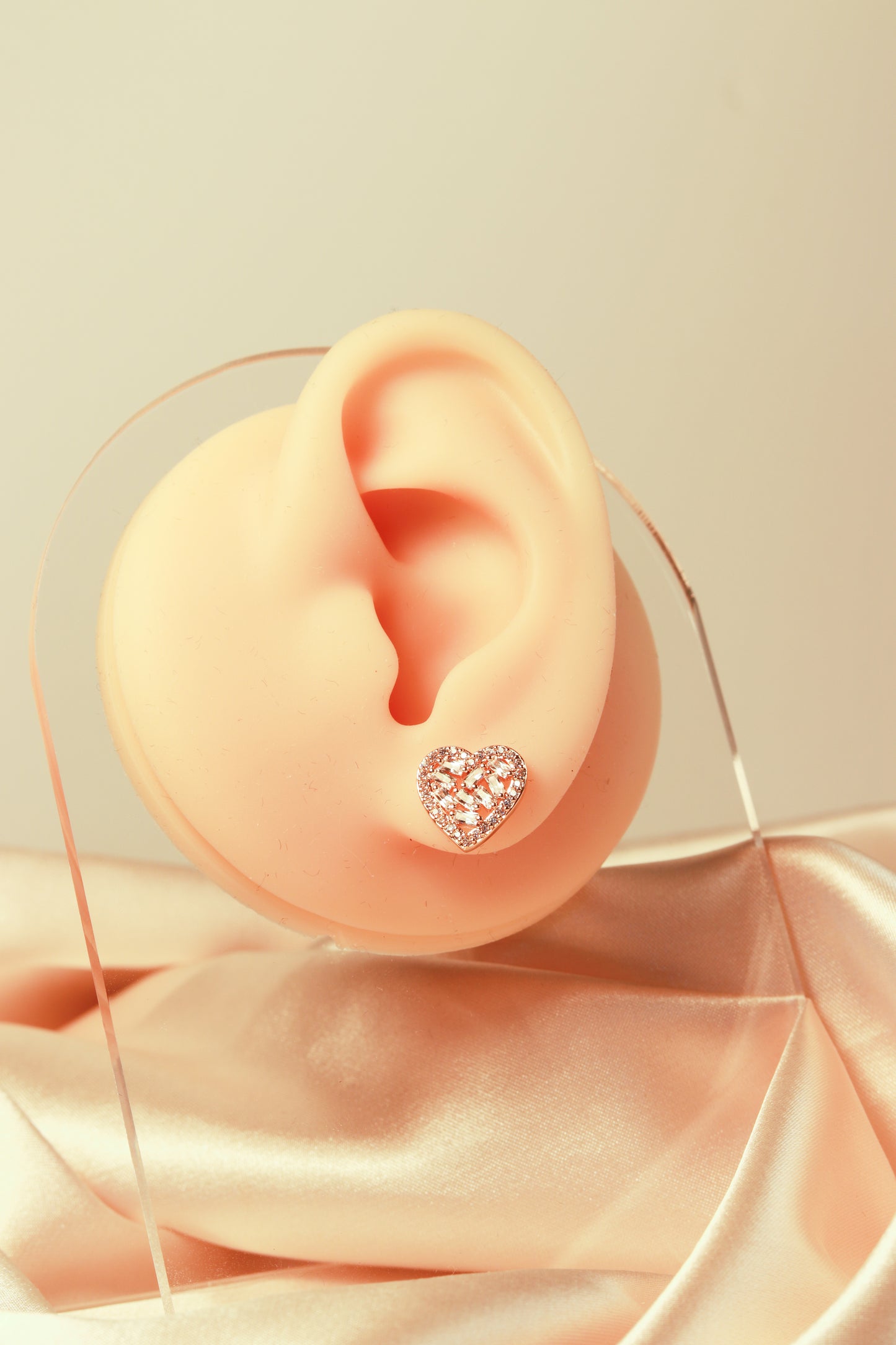 Three styles of heart-shaped earrings, exquisite and versatile, eye-catching - Lyra