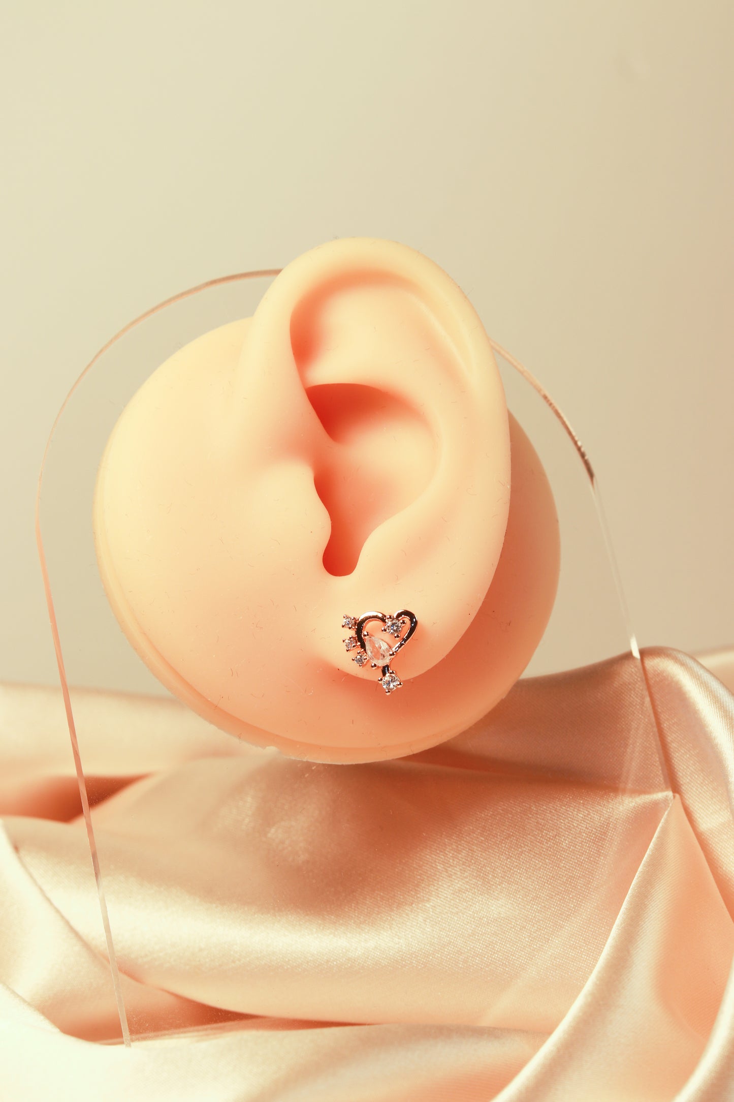 Heart design earrings, three different zircons, simple and versatile, set 7 - Lyra