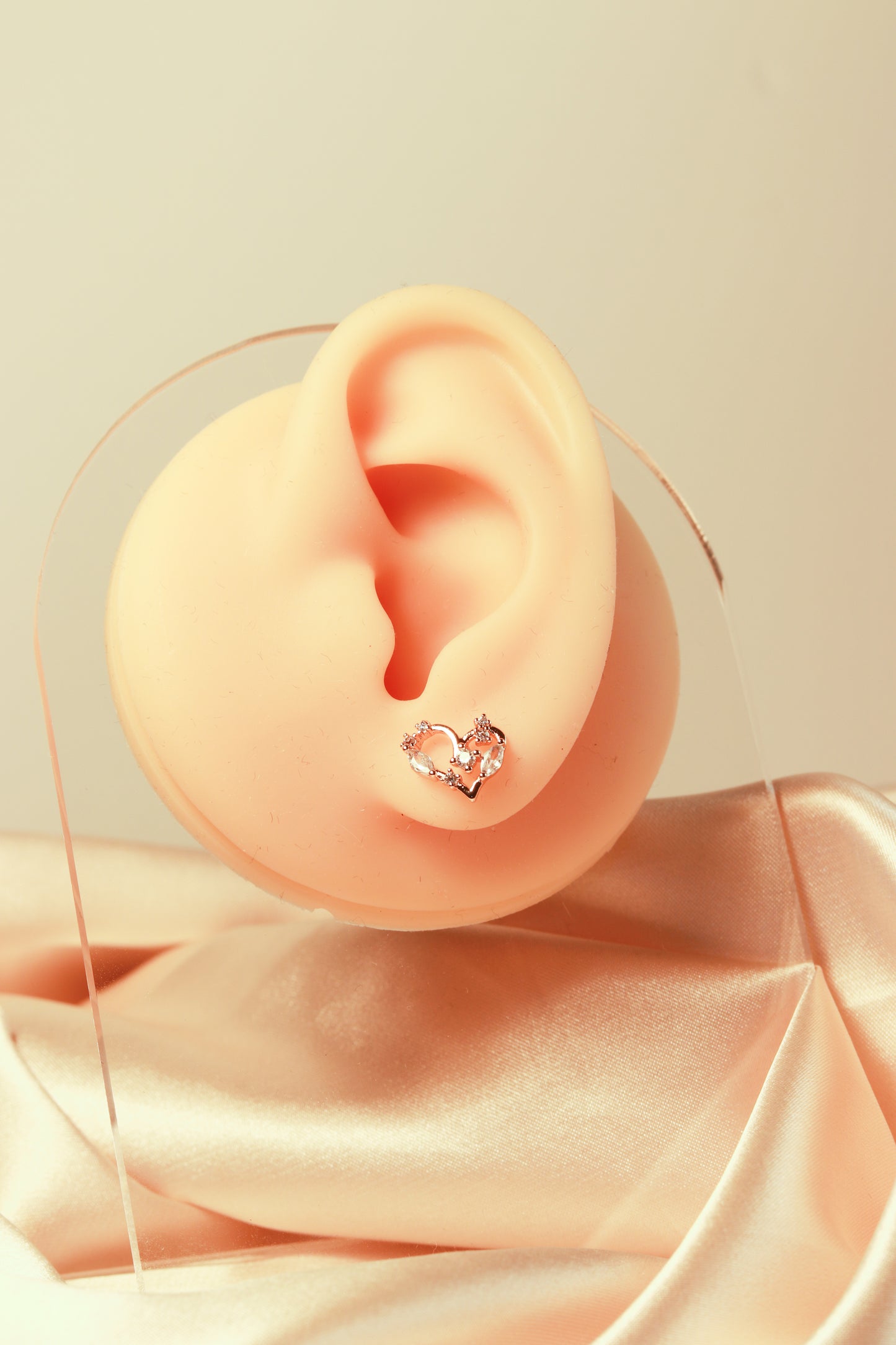 Heart design earrings, three different zircons, simple and versatile, set 7 - Lyra