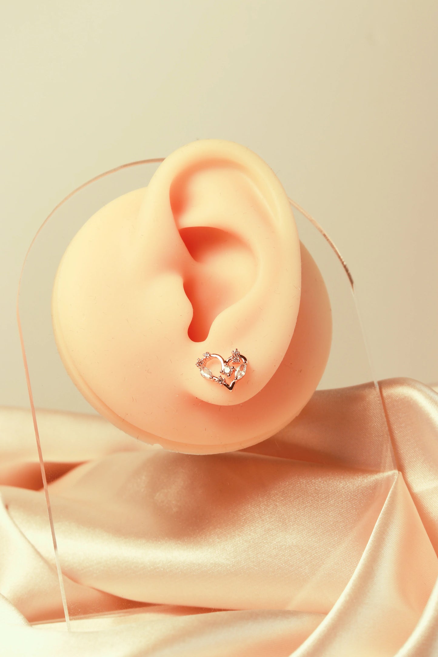 Heart design earrings, three different zircons, simple and versatile, set 7 - Lyra
