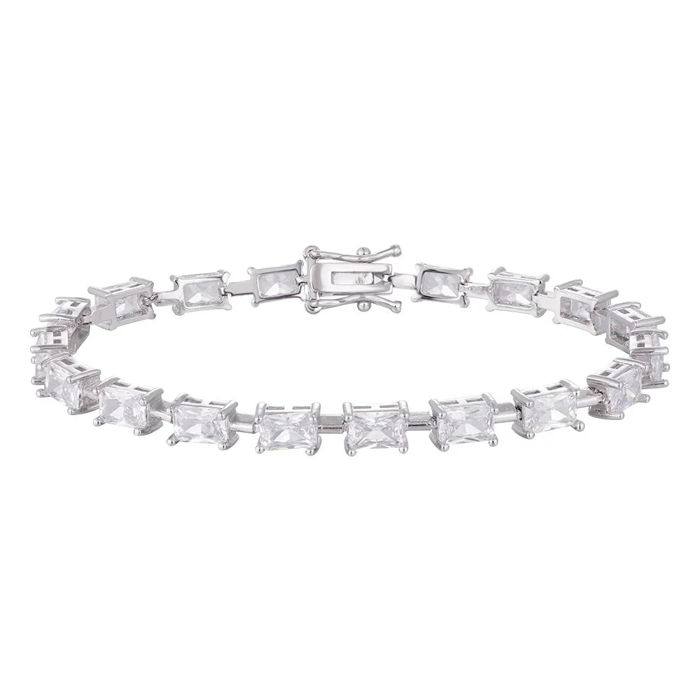 Wholesale 18K gold zircon bracelet, four-leaf clover style, buckle design unique all-match style, women's gift - Lyra