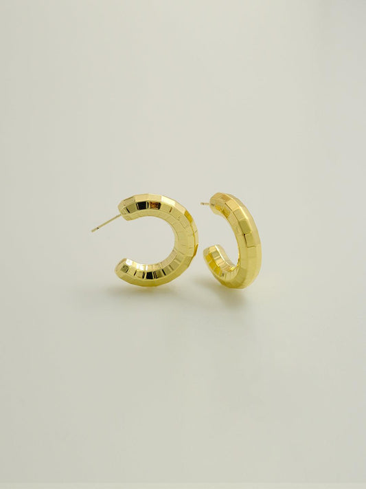 12 pairs of large arc-shaped earrings - Lyra