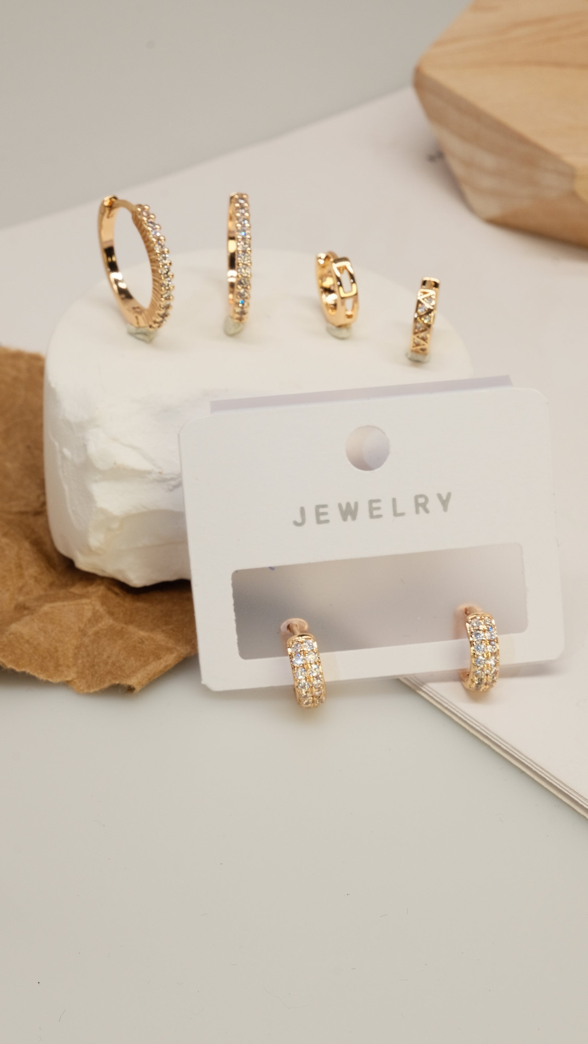The fifth set of circular zircon earrings - Lyra
