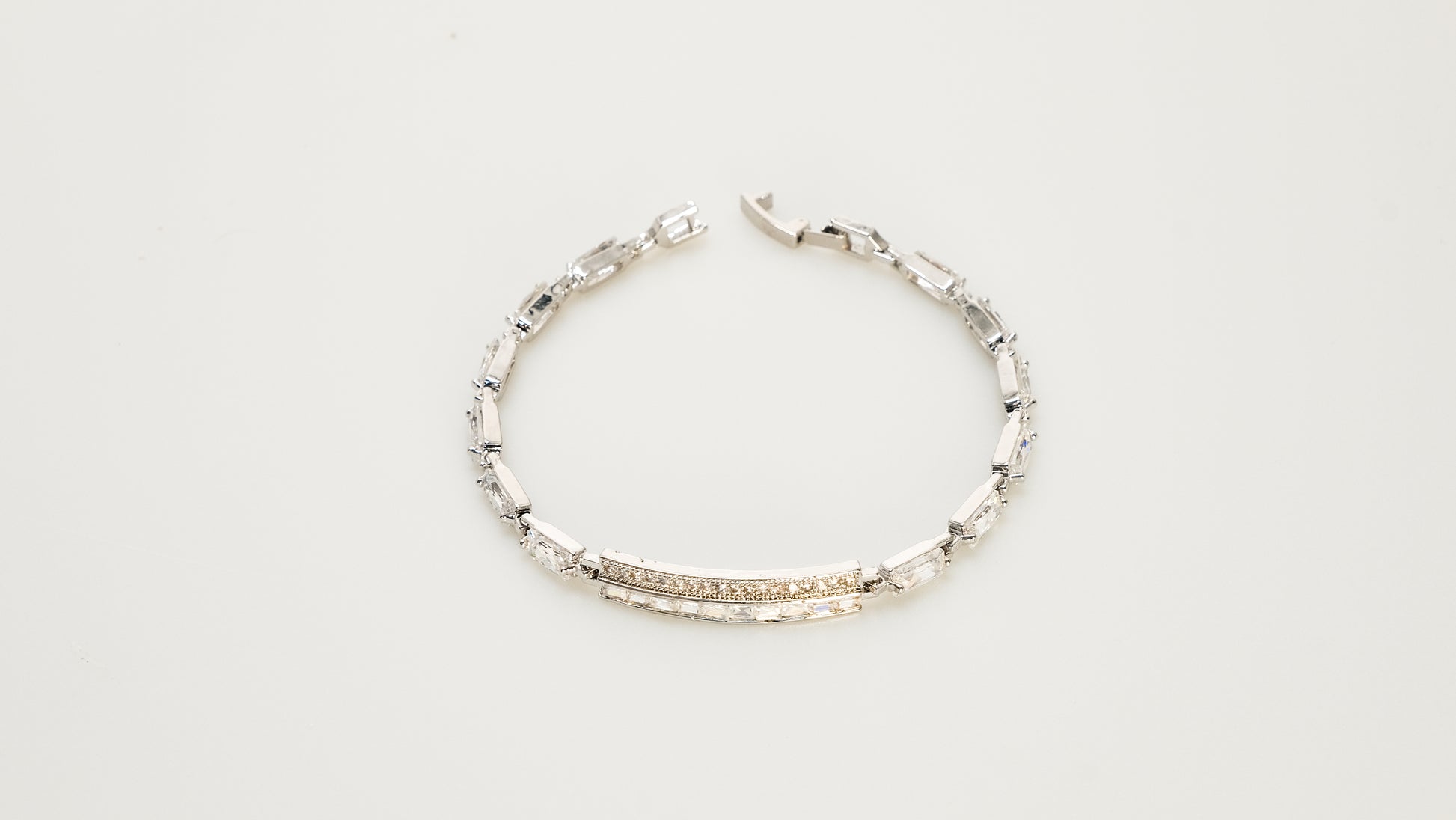 Copper plated 14k gold bracelet wholesale, platinum silver, inlaid with white zircon, clasp unique design - Lyra