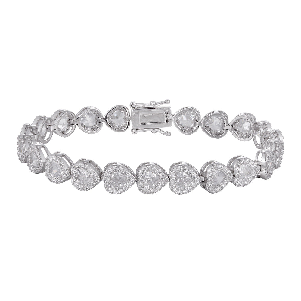 The bracelet is made of three layers of copper plated with gold and a heart-shaped zircon splicing design. It is purchased in wholesale and is not prone to allergies. - Lyra