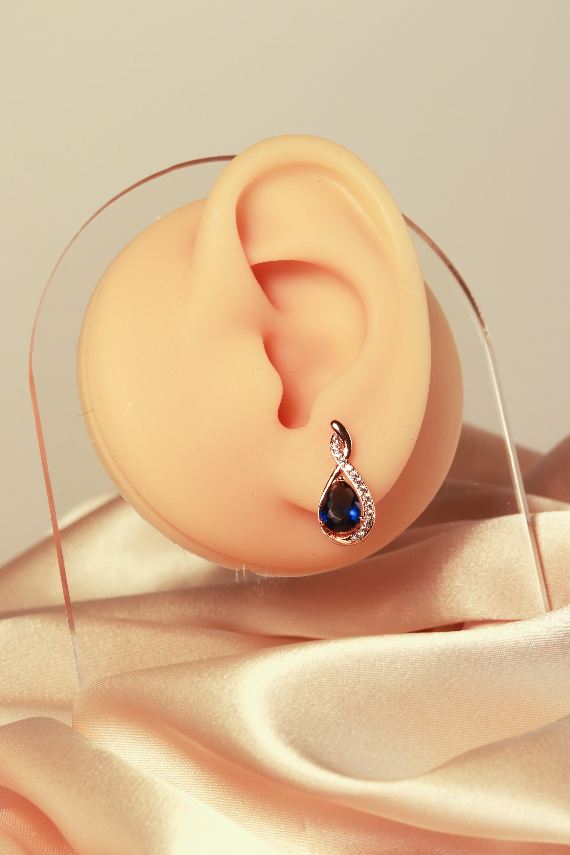Water drop-shaped earrings inlaid with synthetic colored gemstones - Lyra