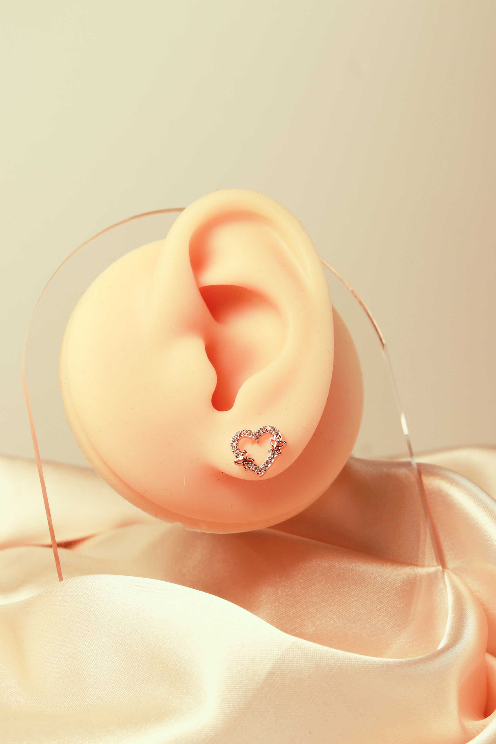 Love infinity symbol earrings, three different zircons, simple and versatile - Lyra