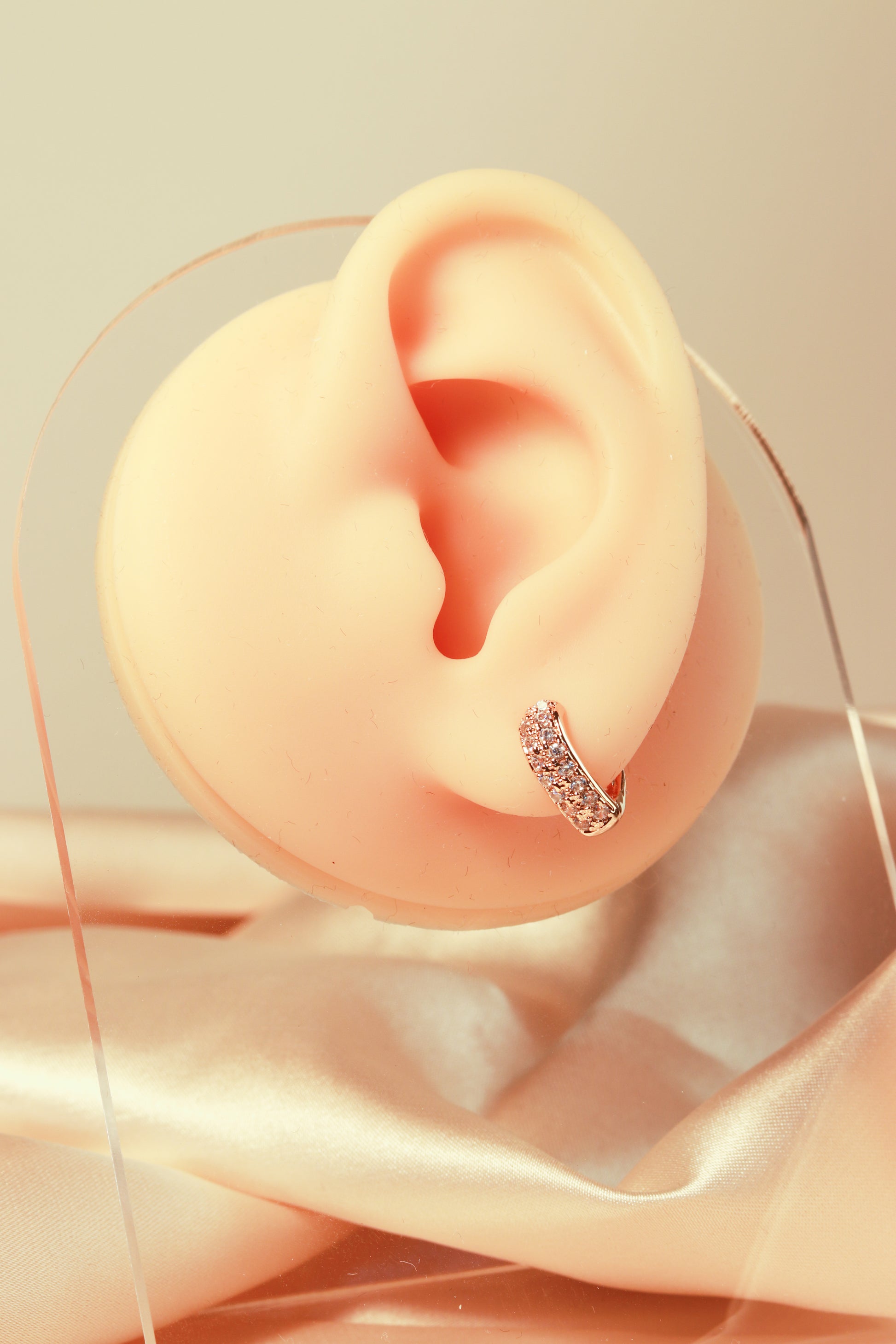 Earring jewelry zircon inlaid ring, fashionable and versatile, shining light set 9 - Lyra